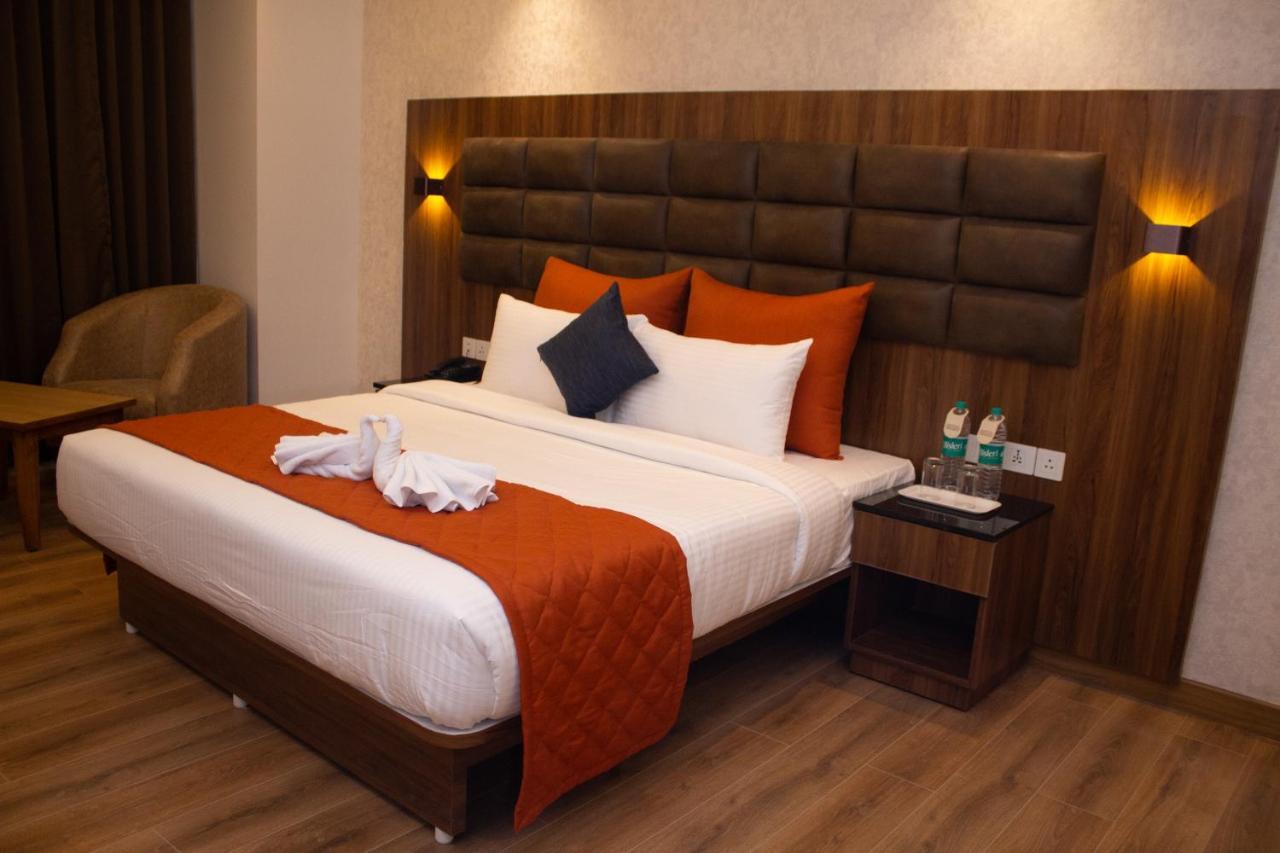 Shivas Galaxy Hotel Devanahalli Zewnętrze zdjęcie