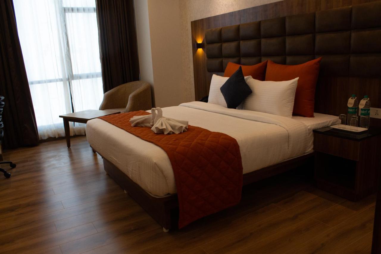 Shivas Galaxy Hotel Devanahalli Zewnętrze zdjęcie