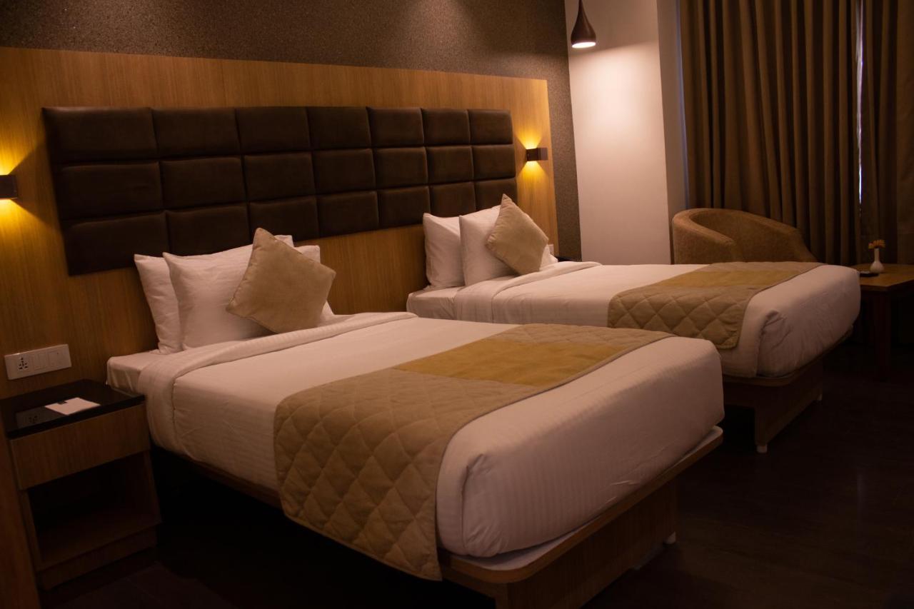 Shivas Galaxy Hotel Devanahalli Zewnętrze zdjęcie