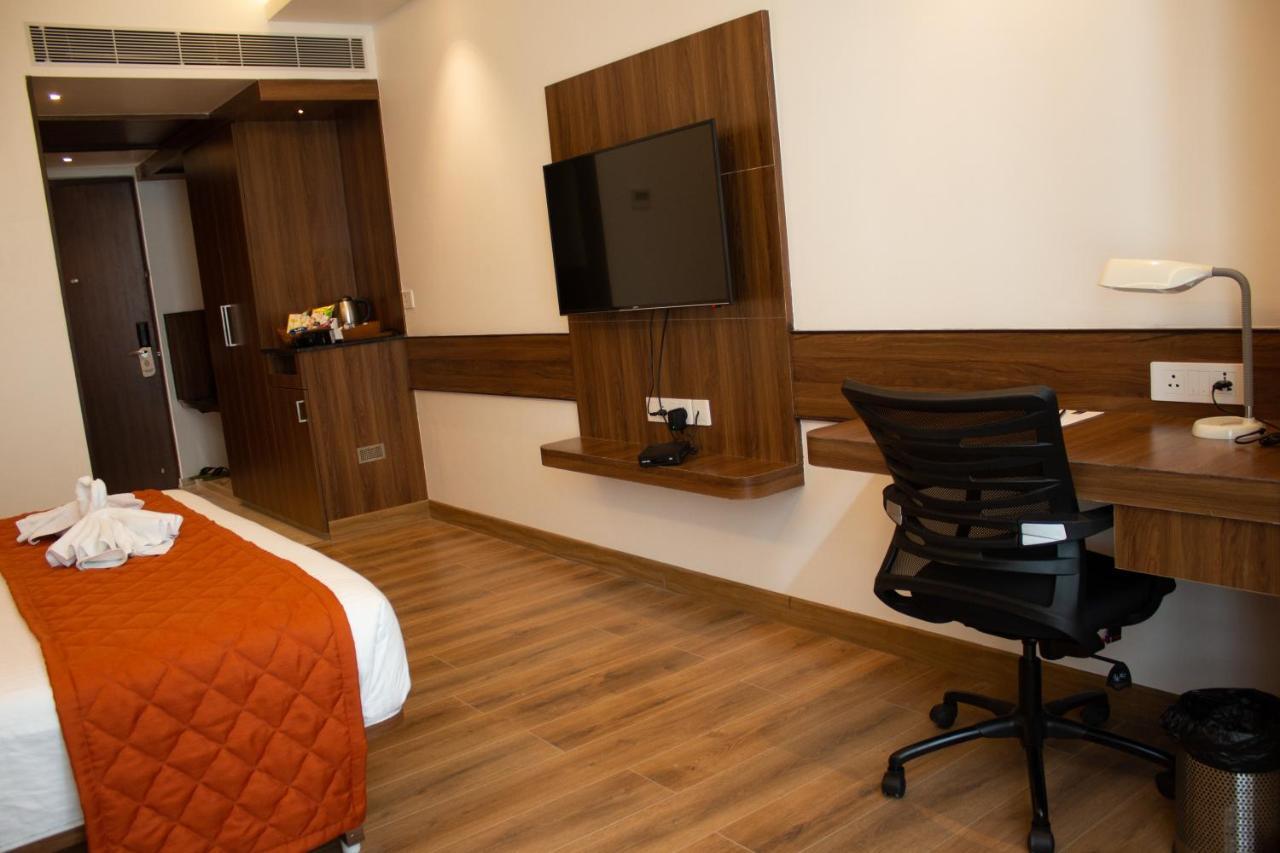 Shivas Galaxy Hotel Devanahalli Zewnętrze zdjęcie
