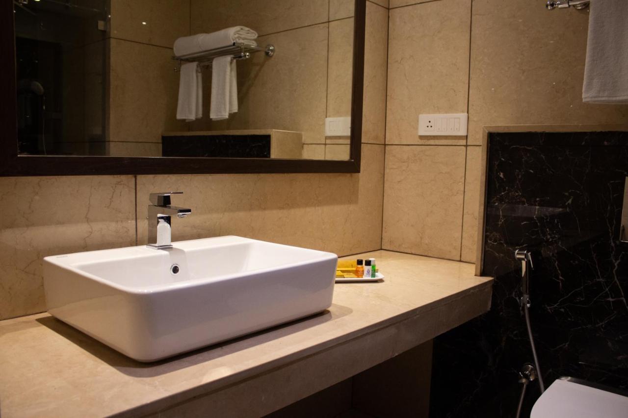 Shivas Galaxy Hotel Devanahalli Zewnętrze zdjęcie