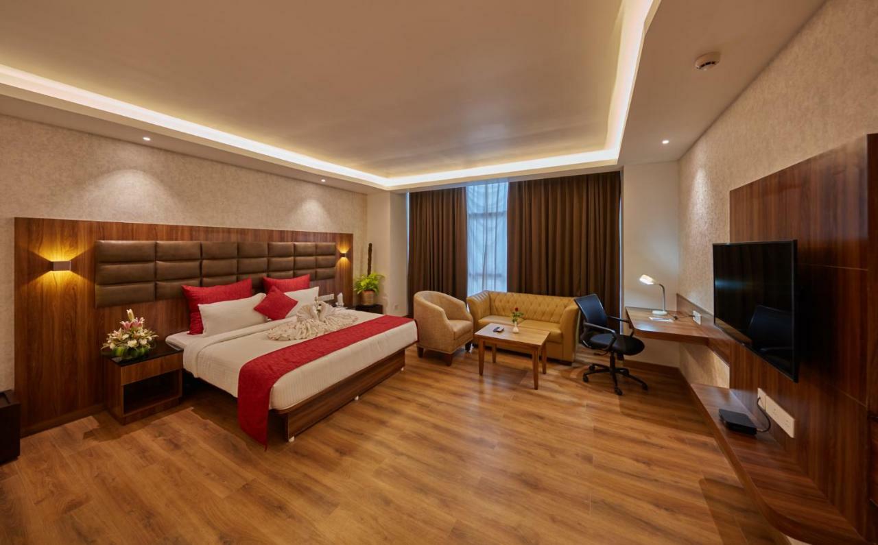 Shivas Galaxy Hotel Devanahalli Zewnętrze zdjęcie